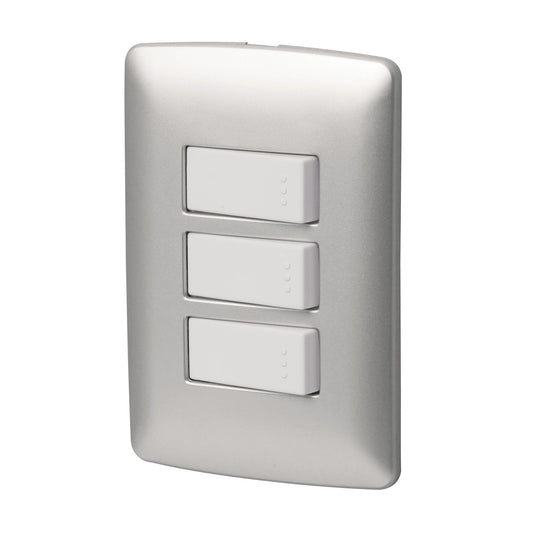 Placa armada 3 interruptores sencillos,plata, línea Italiana Caja con 3, 46482