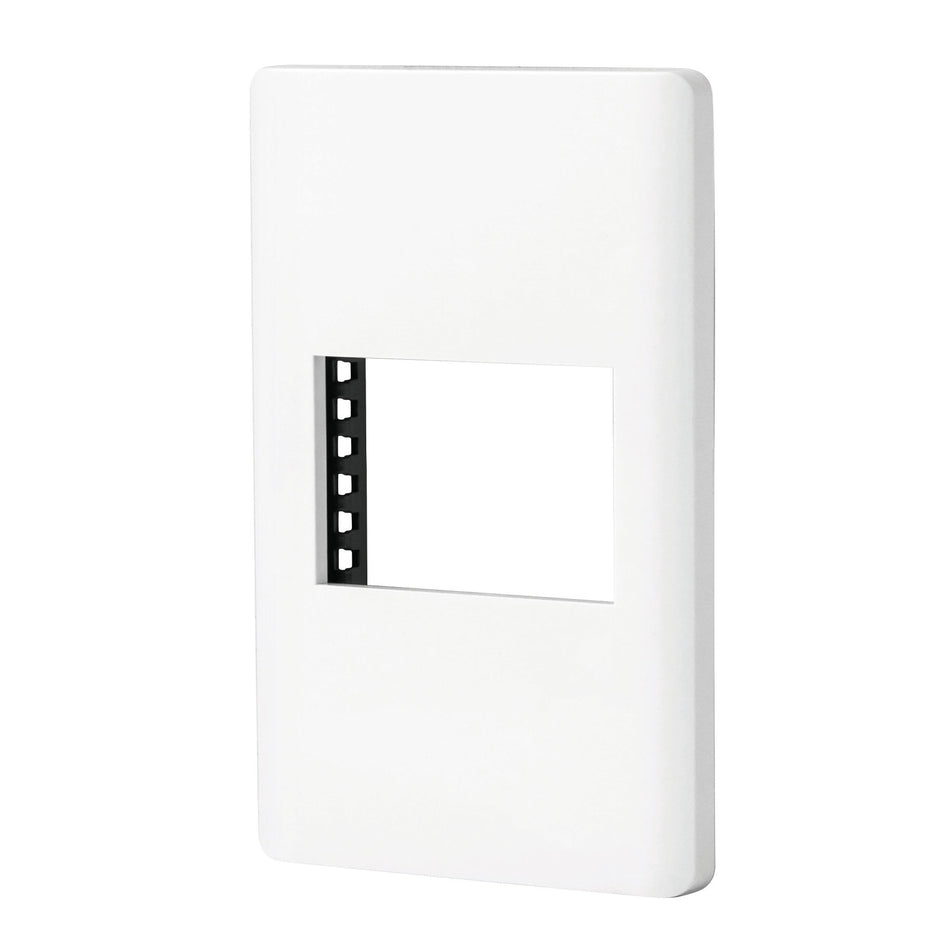 Placa blanca de 1 ventana 1.5 módulos, línea Lisboa, Volteck Caja con 12, 47938