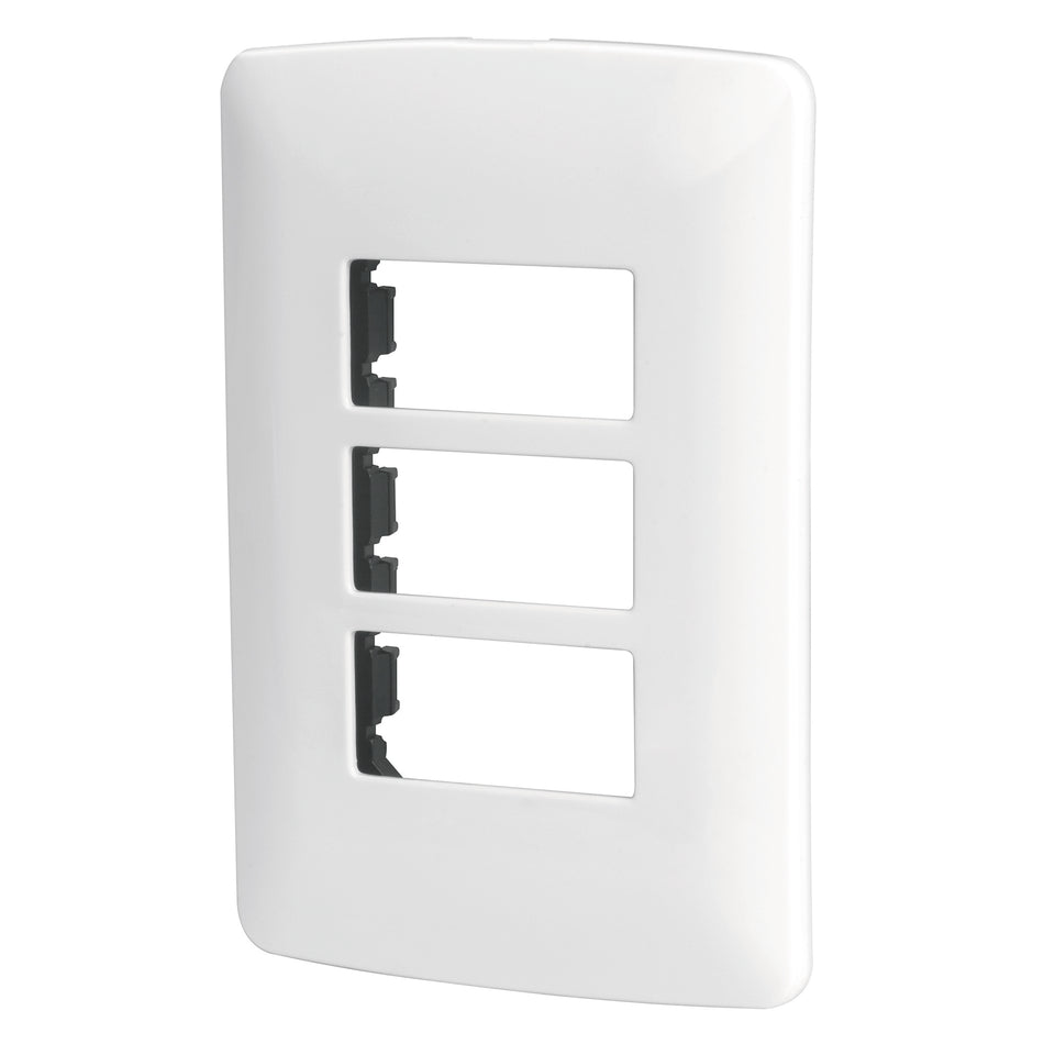 Placa 3 módulos de ABS, línea Italiana, color blanco Caja con 12, 48136